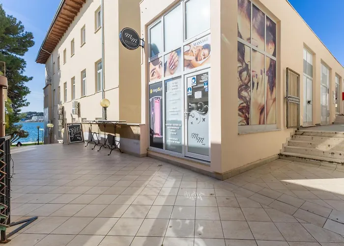 Viktoria's 3* Poreč